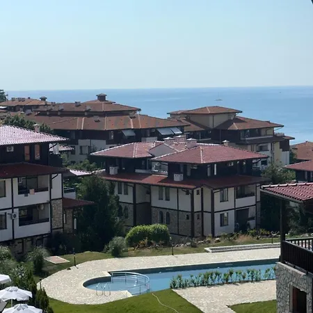 Stylish, Cozy Vacation Apartment, Sea View 아파트 스베티 블라스